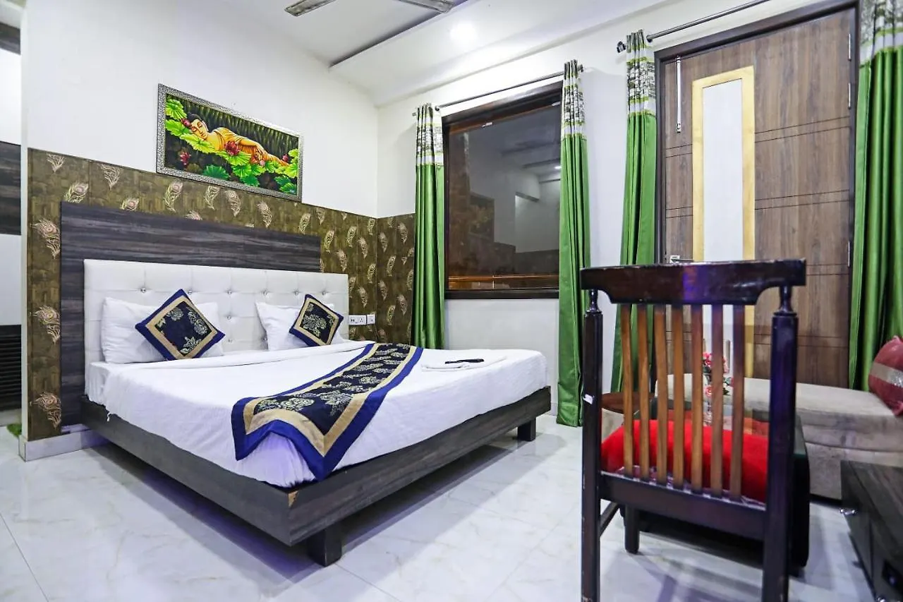 Hotel Season Grand Couple Friendly Pitampura Metro Station Delhi  India